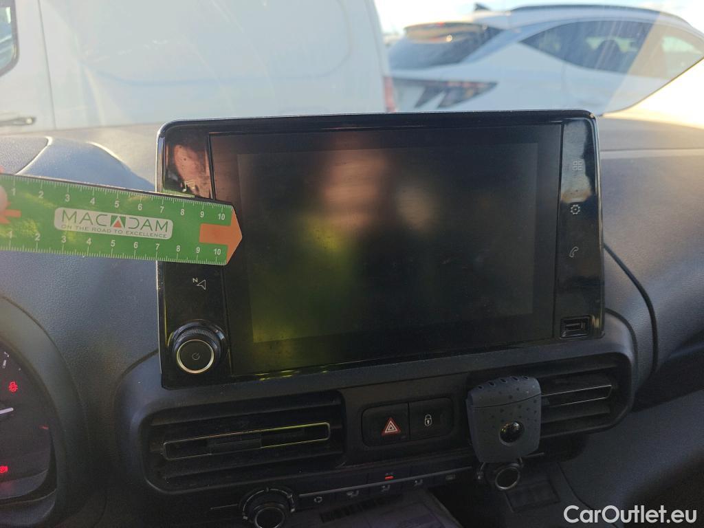  Citroen  Berlingo CITROEN  / 2018 / 5P / monovolumen compacto Talla M BlueHDi 100 S&S FEEL #55