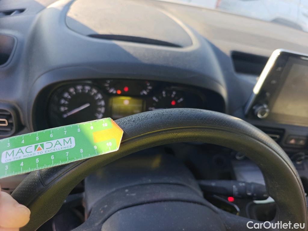  Citroen  Berlingo CITROEN  / 2018 / 5P / monovolumen compacto Talla M BlueHDi 100 S&S FEEL #41