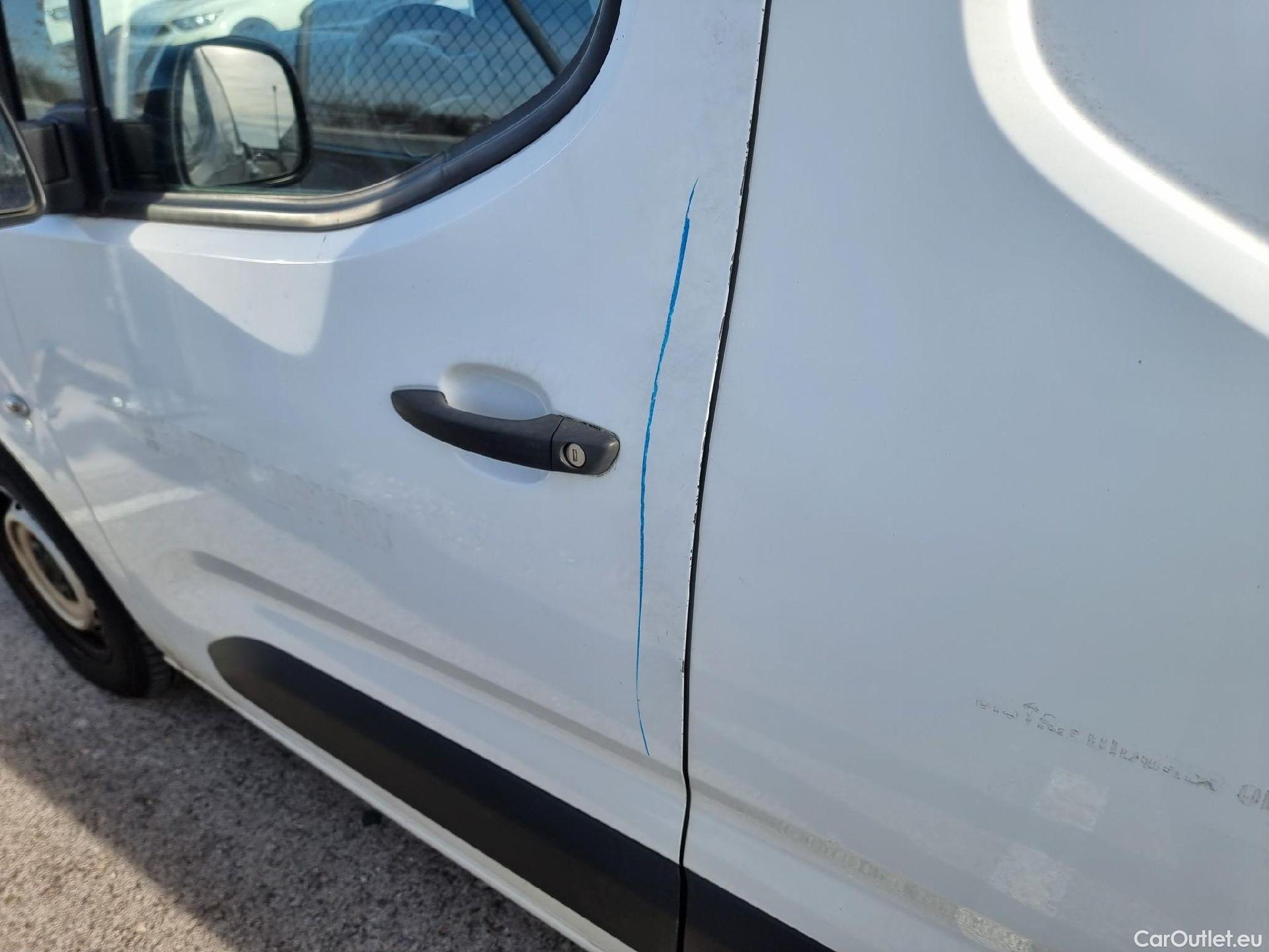  Citroen  Berlingo CITROEN  / 2018 / 3P / furgón derivado de turismo Talla M BlueHDi 100 CONTROL (AC2) #16