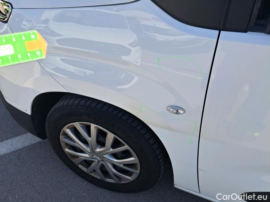  Citroen  Berlingo CITROEN  / 2018 / 5P / monovolumen compacto Talla M BlueHDi 100 S&S FEEL #23