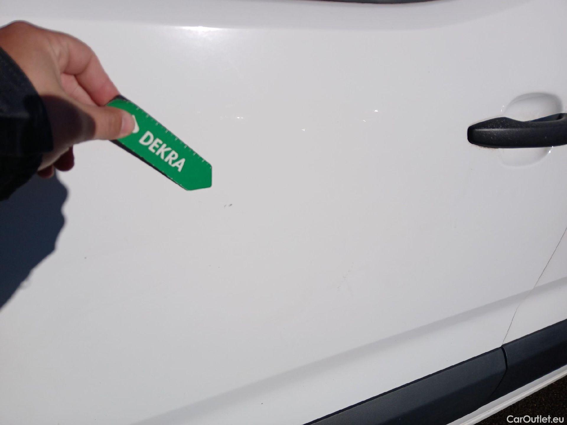  Citroen  Berlingo CITROEN  / 2018 / 4P / monovolumen compacto Talla M BlueHDi 100 LIVE #25