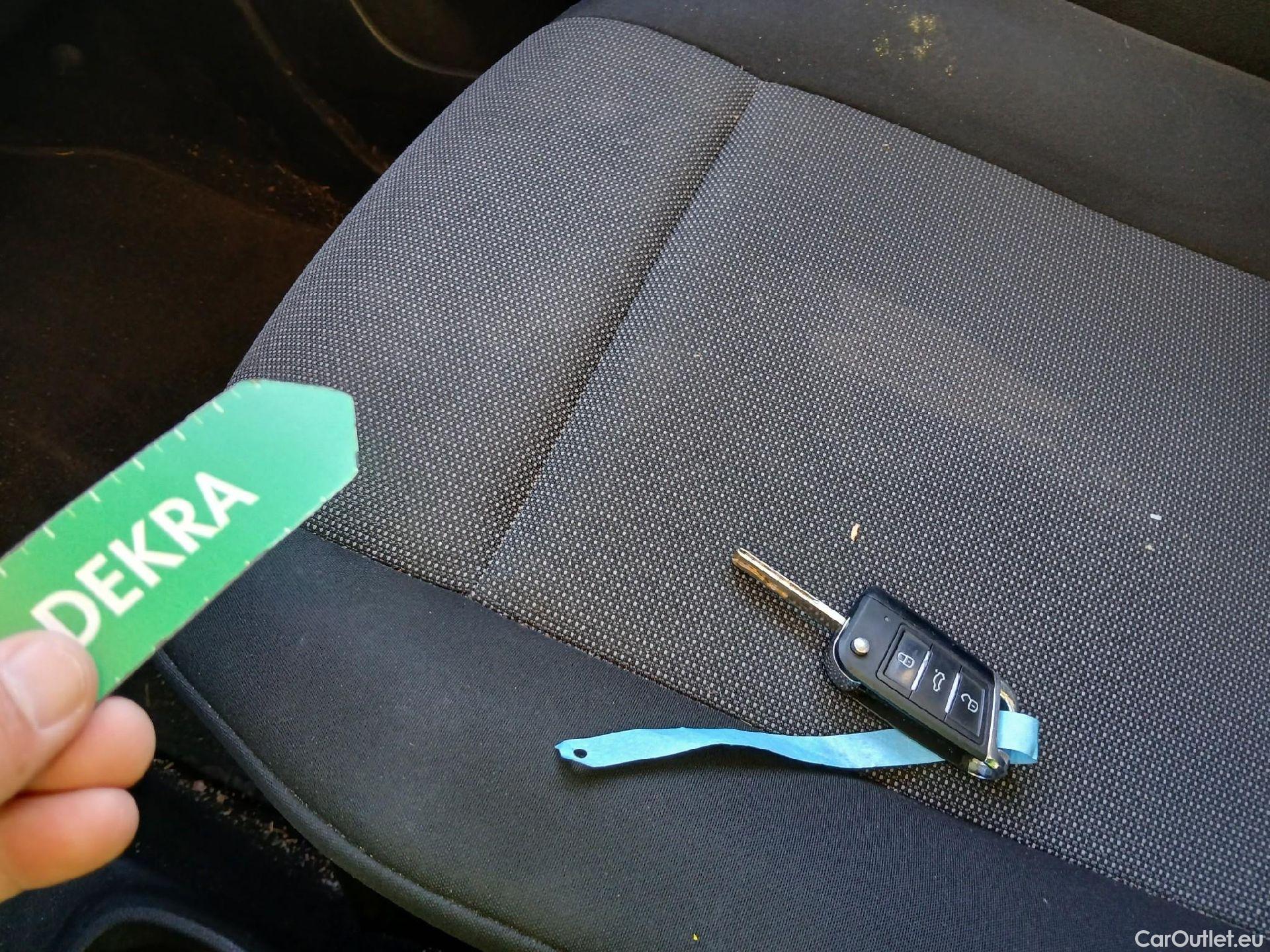  Citroen  Berlingo CITROEN  / 2018 / 4P / monovolumen compacto Talla M BlueHDi 100 LIVE #4