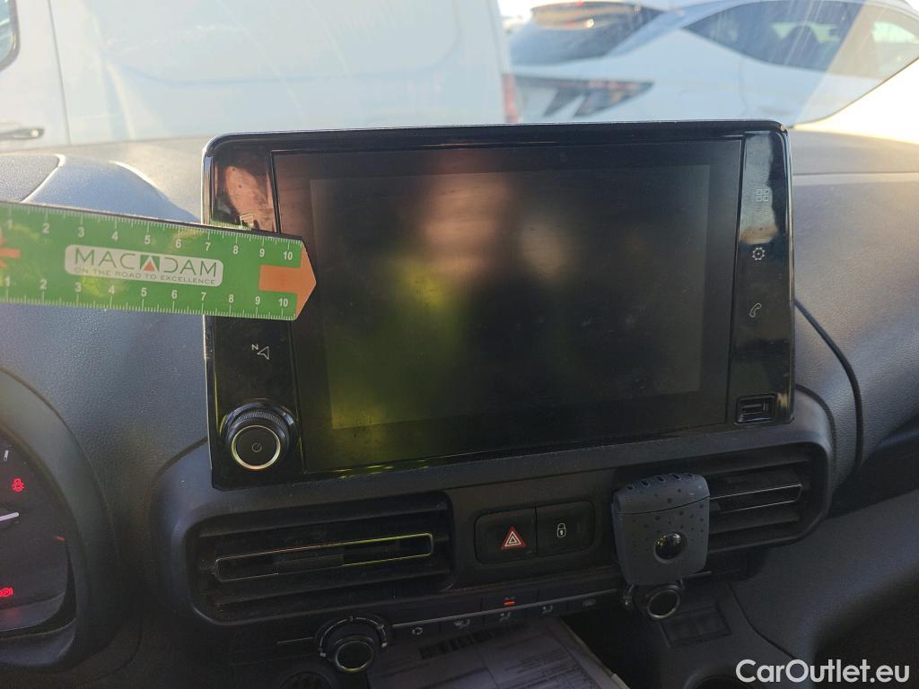  Citroen  Berlingo CITROEN  / 2018 / 5P / monovolumen compacto Talla M BlueHDi 100 S&S FEEL #54