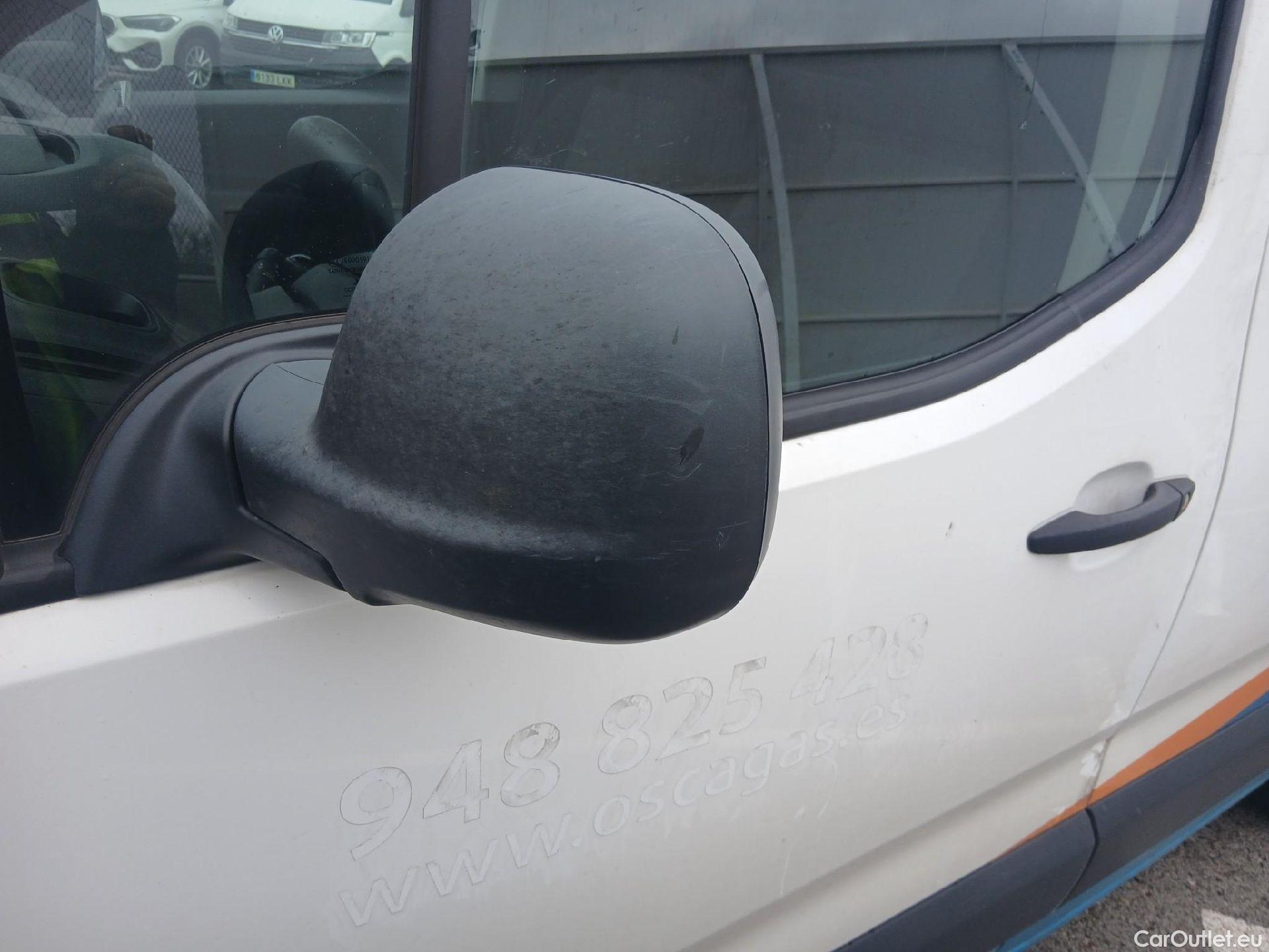  Citroen  Berlingo CITROEN  / 2018 / 3P / furgón derivado de turismo Talla M BlueHDi 73kW CONTROL #17