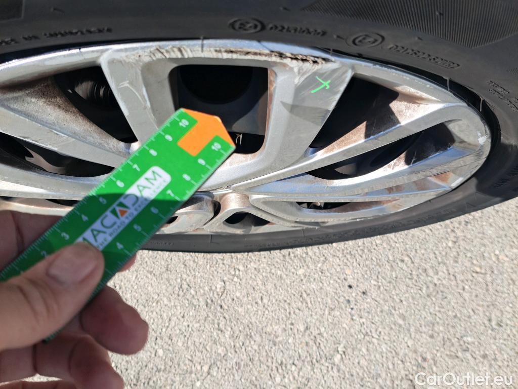  Citroen  Berlingo CITROEN  / 2018 / 5P / monovolumen compacto Talla M BlueHDi 100 S&S FEEL #60