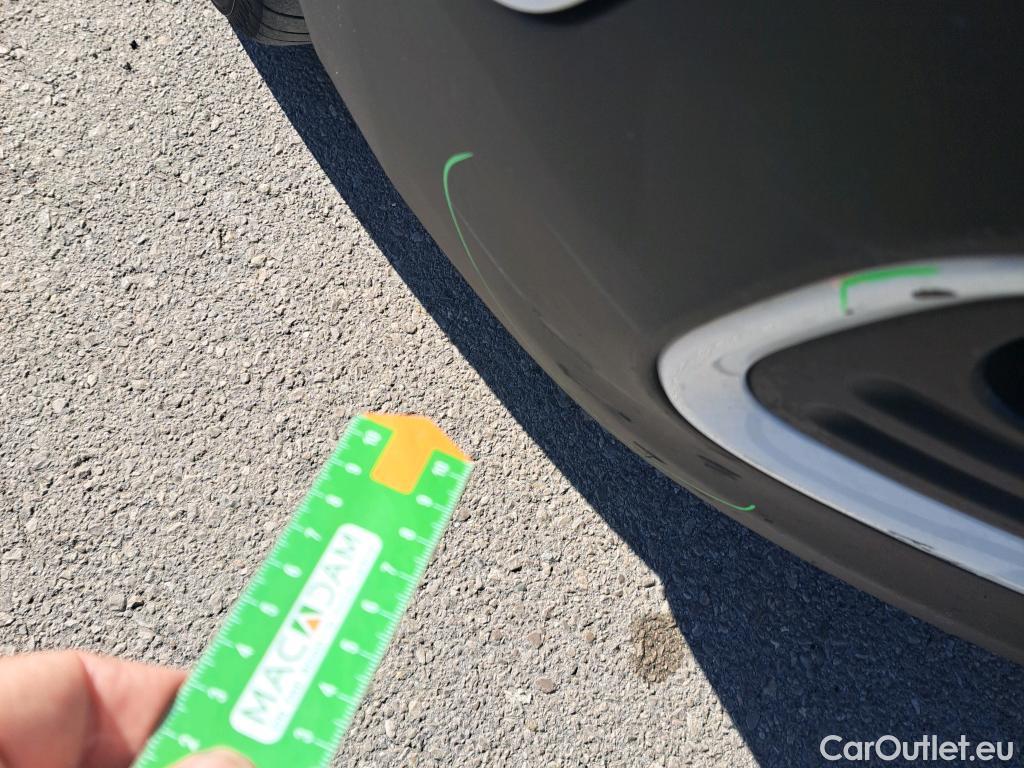  Citroen  Berlingo CITROEN  / 2018 / 5P / monovolumen compacto Talla M BlueHDi 100 S&S FEEL #75