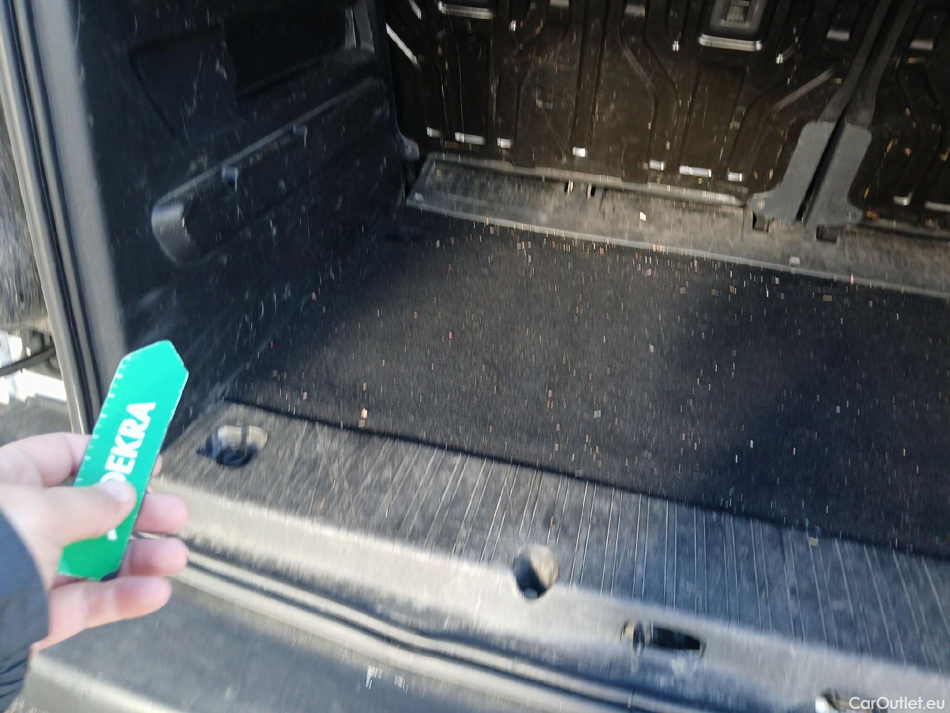  Citroen  Berlingo CITROEN  / 2018 / 4P / monovolumen compacto Talla M BlueHDi 100 LIVE #11