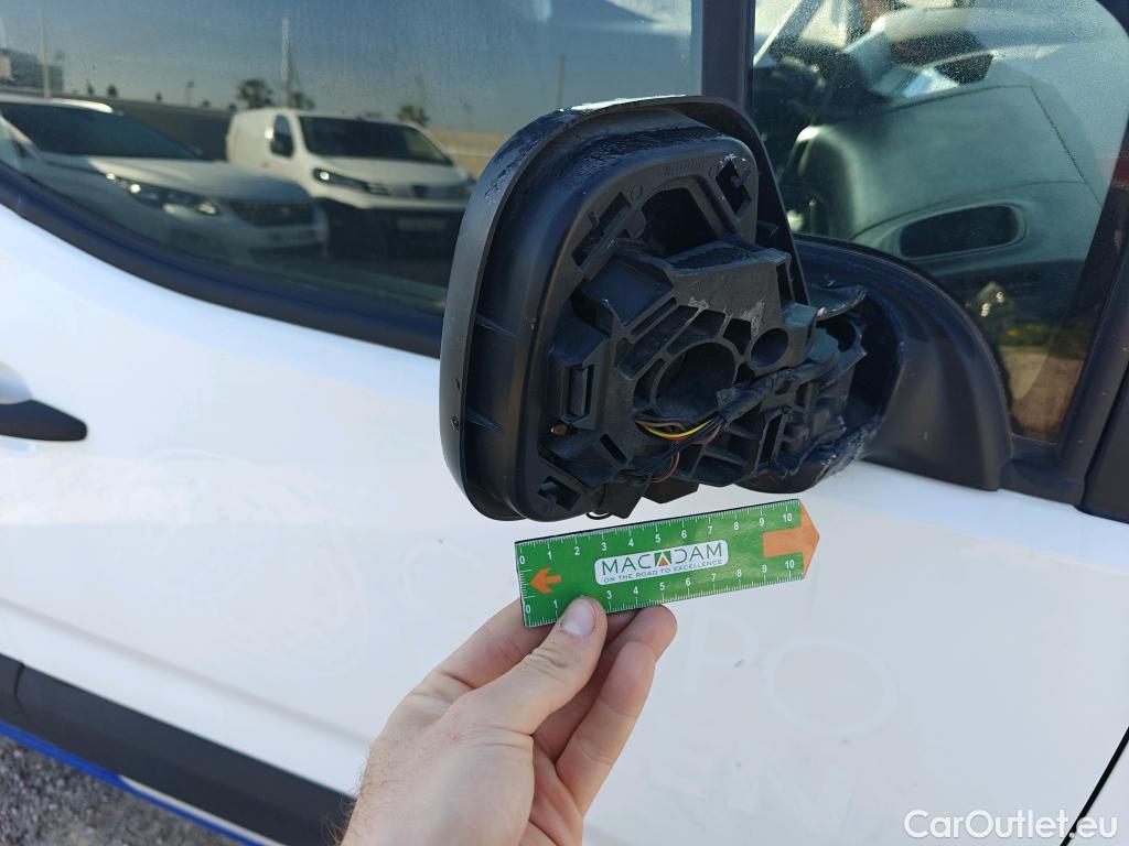  Citroen  Berlingo CITROEN  / 2018 / 3P / furgón derivado de turismo Talla M PureTech 110 CONTROL #64