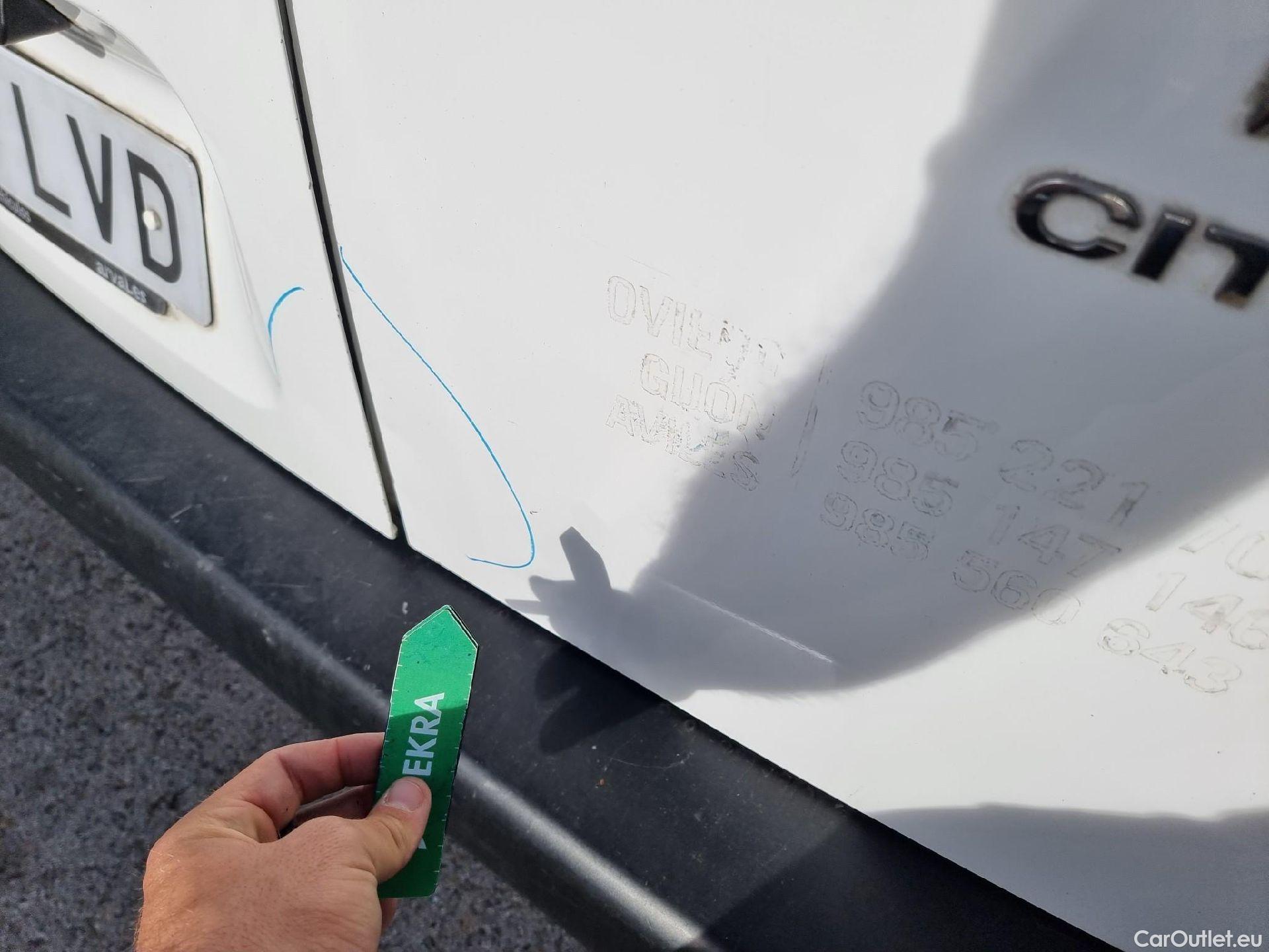  Citroen  Berlingo CITROEN  / 2018 / 3P / furgón derivado de turismo Talla M BlueHDi 100 CONTROL (AC2) #28