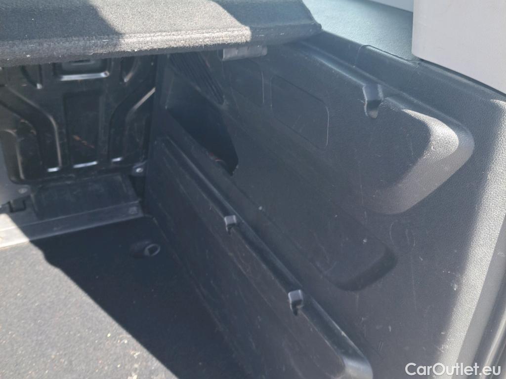  Citroen  Berlingo CITROEN  / 2018 / 5P / monovolumen compacto Talla M BlueHDi 100 S&S FEEL #52