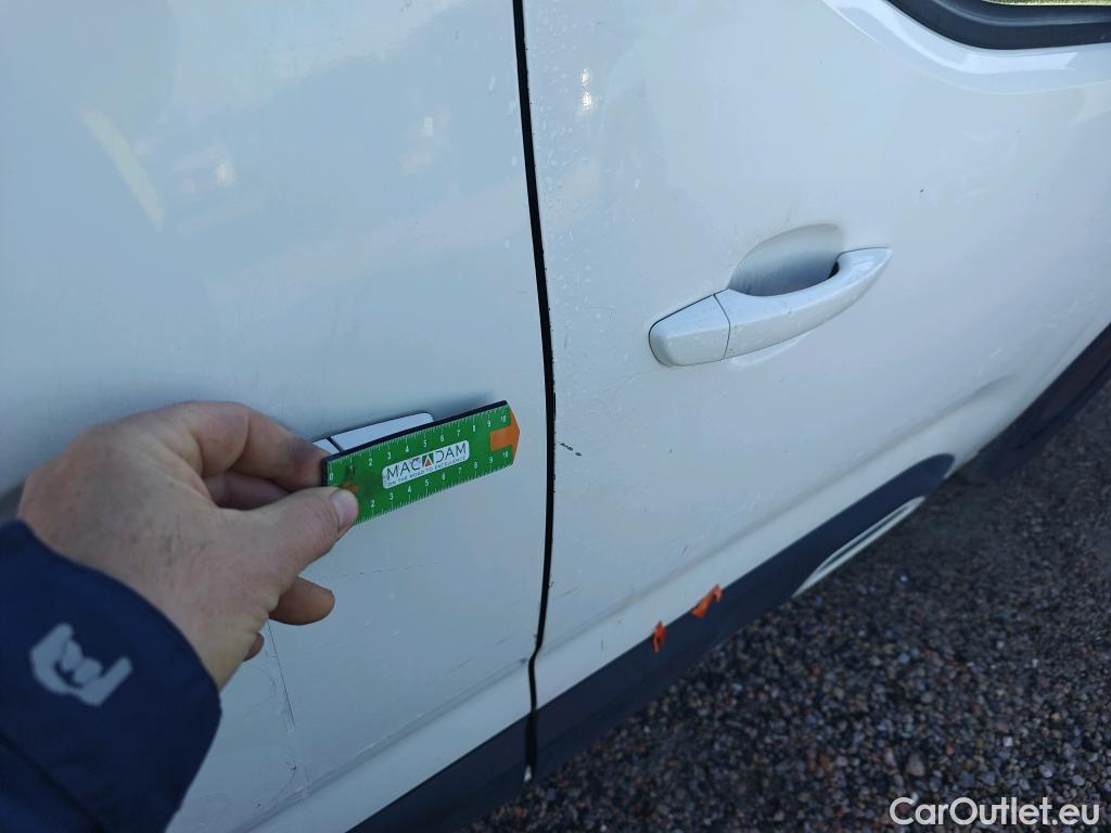  Citroen  Berlingo CITROEN  / 2018 / 5P / monovolumen compacto Talla M BlueHDi 100 S&S FEEL #23