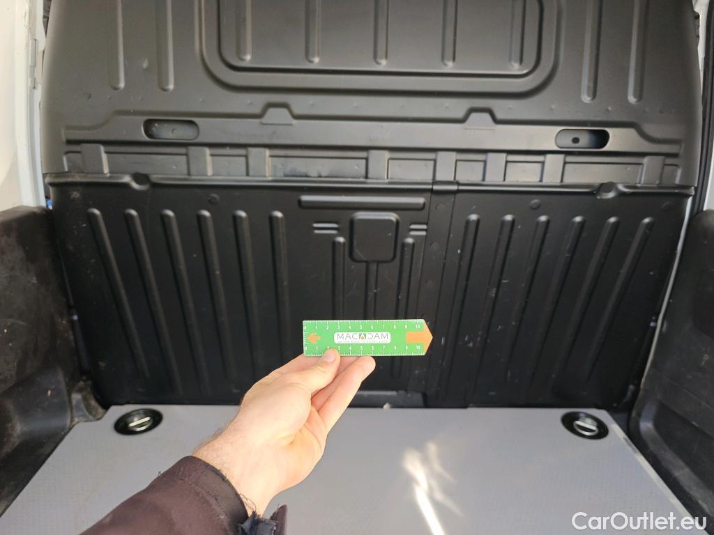  Citroen  Berlingo CITROEN  / 2018 / 3P / furgón derivado de turismo Talla M PureTech 110 CONTROL #68