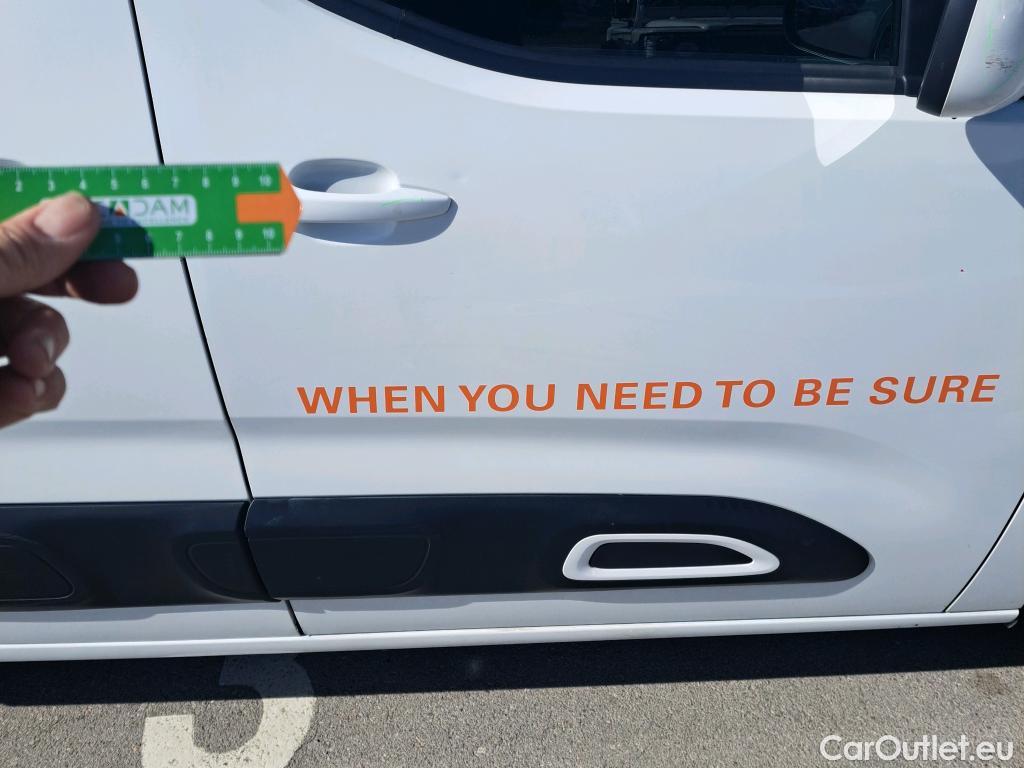  Citroen  Berlingo CITROEN  / 2018 / 5P / monovolumen compacto Talla M BlueHDi 100 S&S FEEL #79