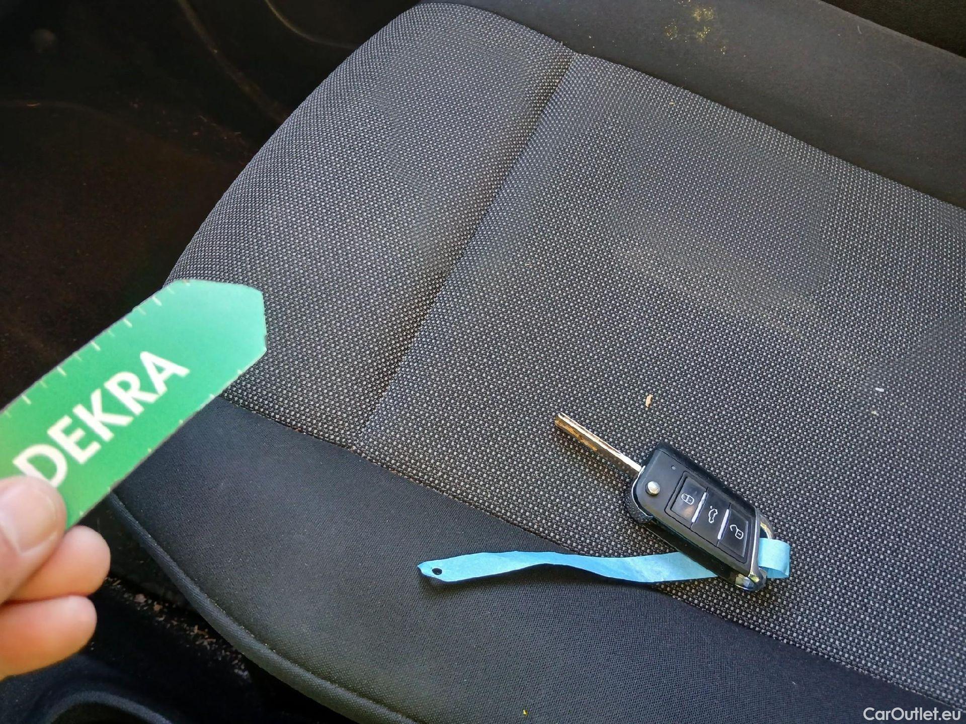  Citroen  Berlingo CITROEN  / 2018 / 4P / monovolumen compacto Talla M BlueHDi 100 LIVE #2