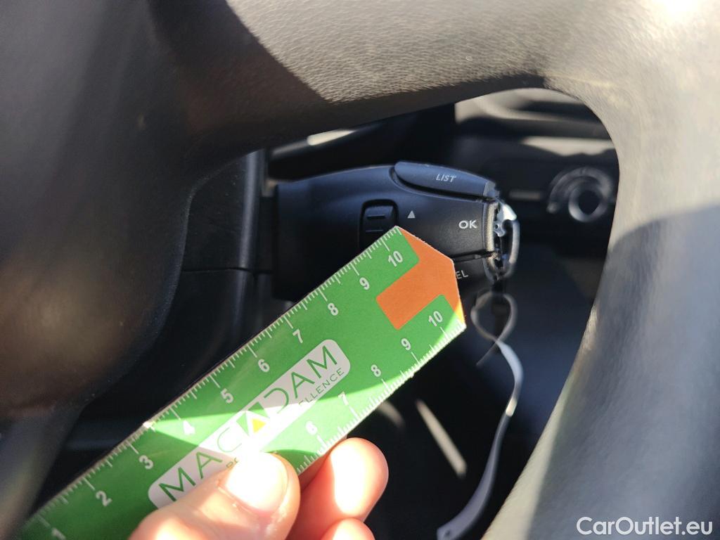  Citroen  Berlingo CITROEN  / 2018 / 3P / furgón derivado de turismo Talla M PureTech 110 CONTROL #17