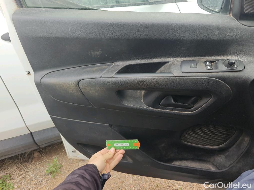  Citroen  Berlingo CITROEN  Talla M BlueHDi 100 CONTROL #KMS APROXIMADOS# #42