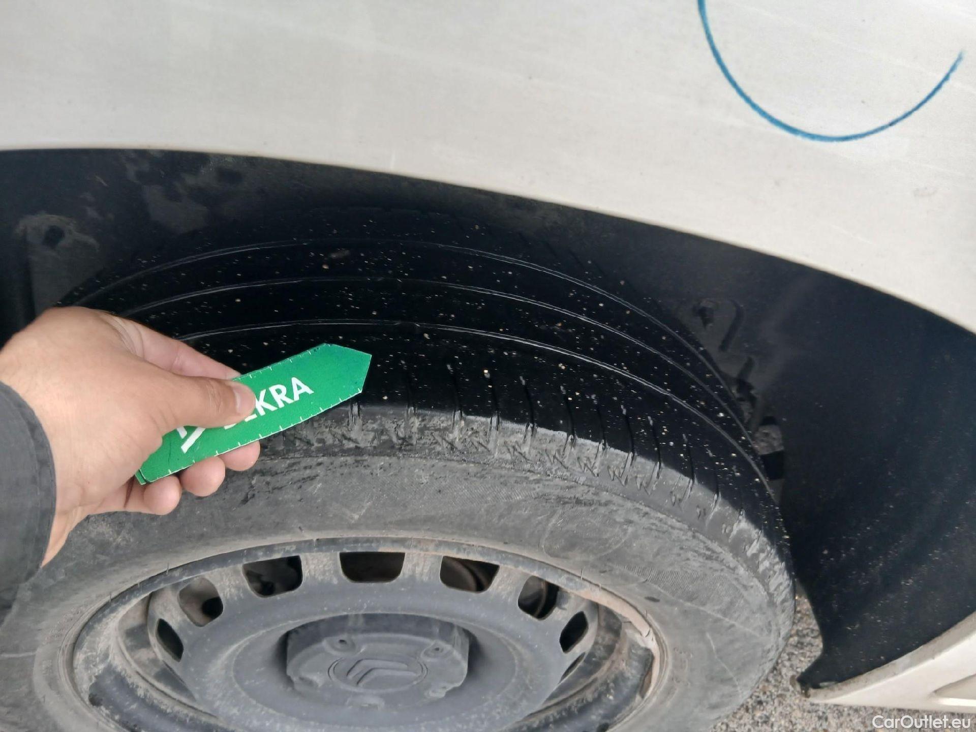  Citroen  Berlingo CITROEN  / 2018 / 3P / furgón derivado de turismo Talla M BlueHDi 73kW CONTROL #41