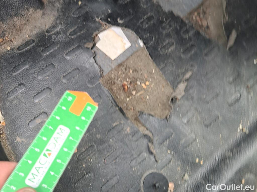  Fiat  Fiorino FIAT  / 2016 / 4P / furgón derivado de turismo Cargo SX N1 1.3 MJet 70 kW (95 CV) #2