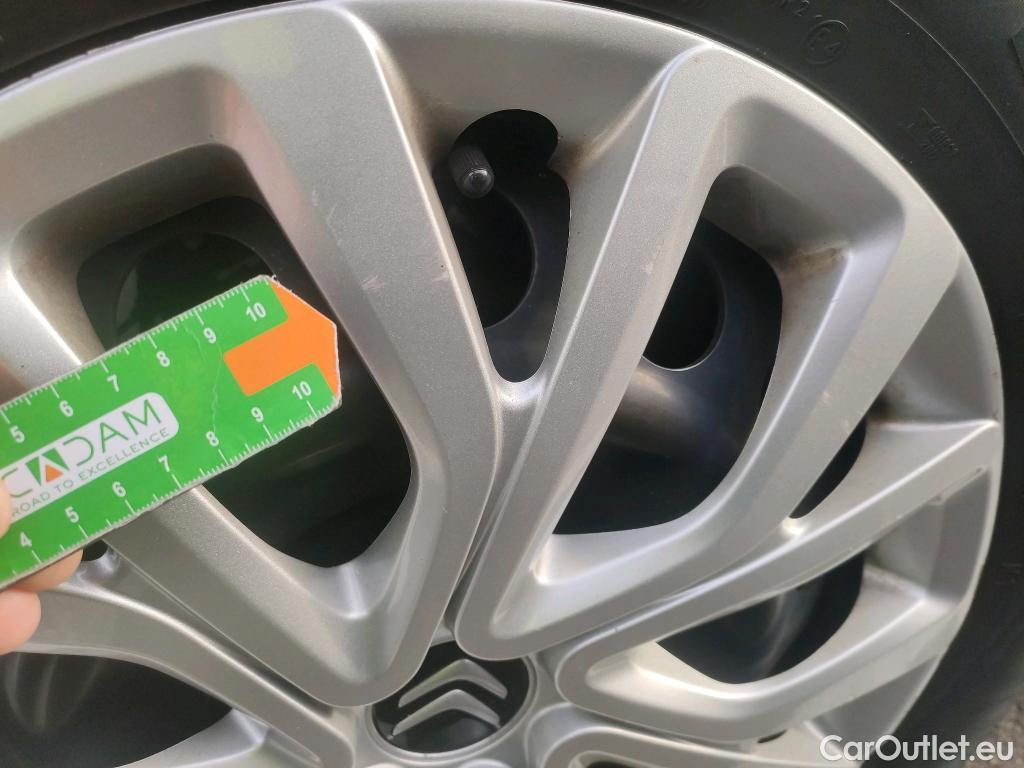  Citroen  Berlingo CITROEN  / 2018 / 4P / combi Talla M BlueHDi 100 S&S LIVE PACK BUSINE #31