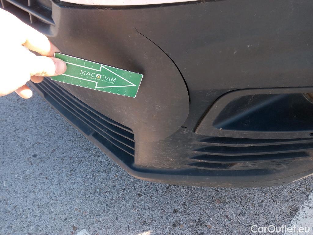  Citroen  Berlingo CITROEN  / 2018 / 4P / monovolumen compacto Talla M BlueHDi 100 S&S LIVE PACK #3