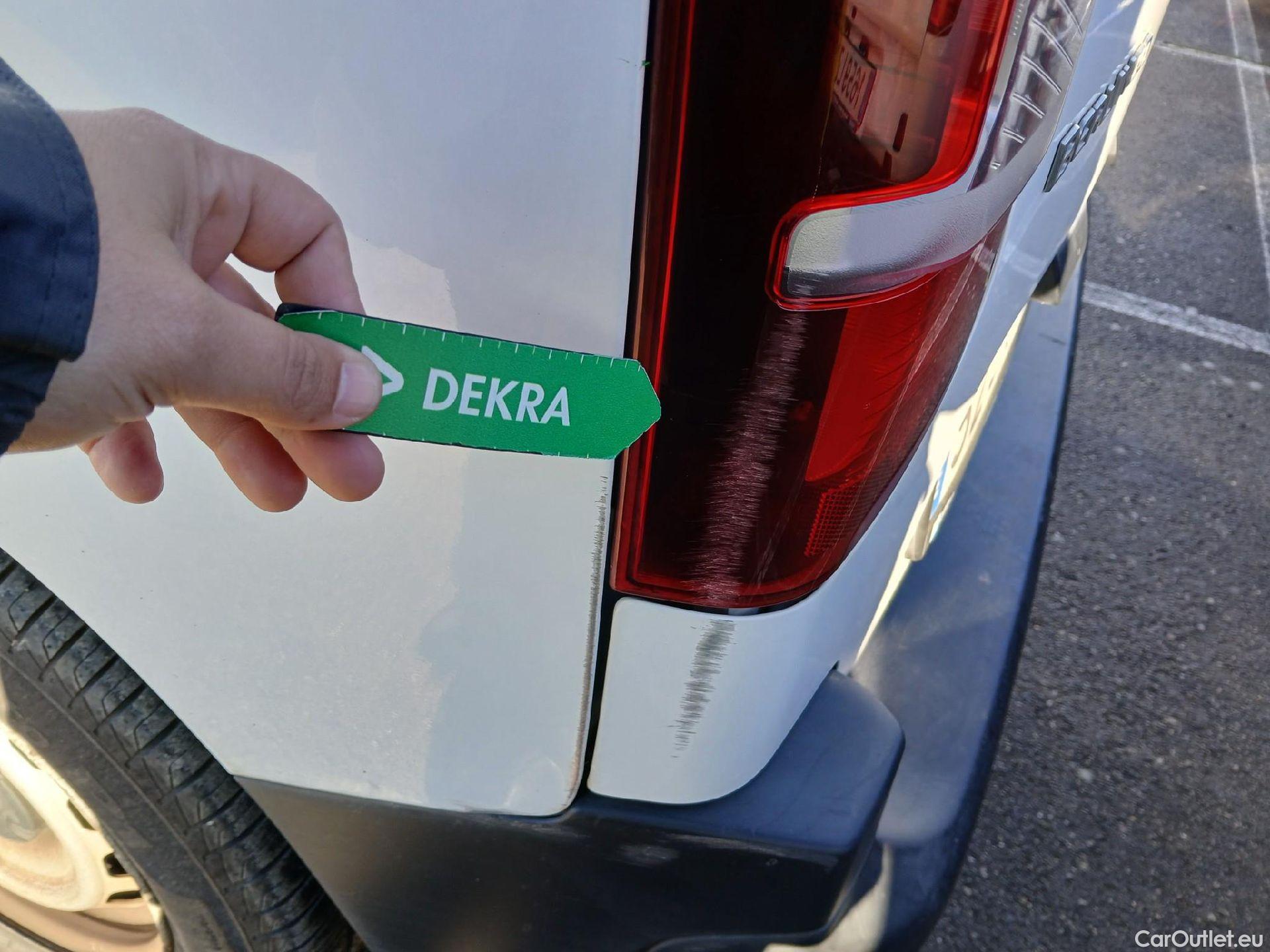  Citroen  Berlingo CITROEN  / 2018 / 4P / monovolumen compacto Talla M BlueHDi 100 LIVE #30