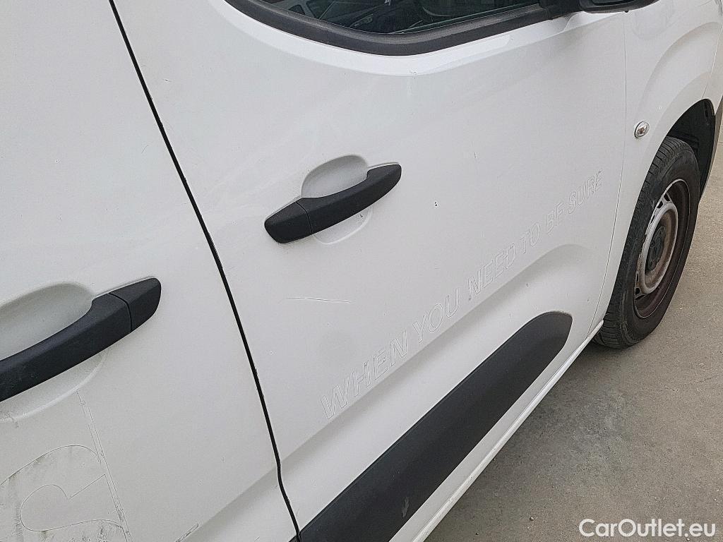  Citroen  Berlingo CITROEN  / 2018 / 3P / furgón derivado de turismo Talla M BlueHDi 100 CONTROL #18