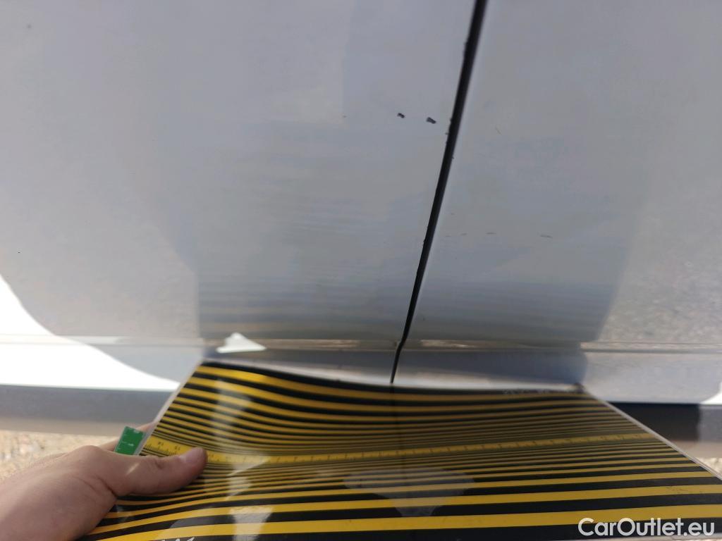  Opel  Combo OPEL  Life / 2018 / 5P / monovolumen compacto 1.5 TD 75kW (100CV) S/S Selective L #18