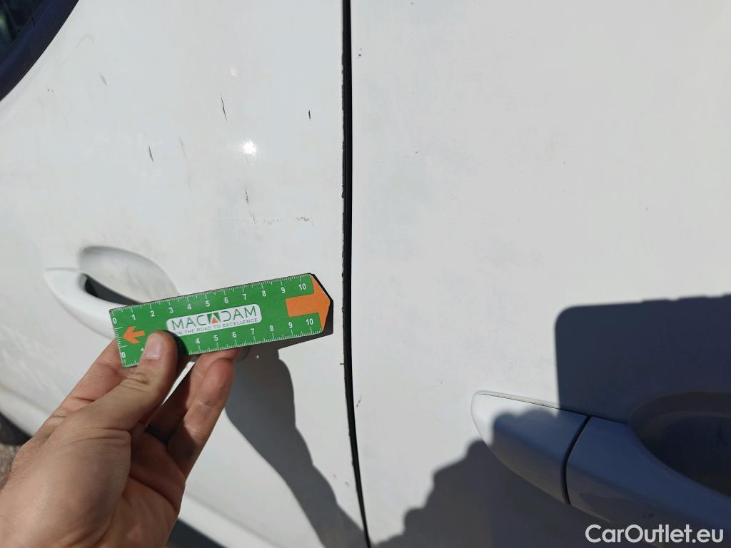  Opel  Combo OPEL  Life / 2018 / 5P / monovolumen compacto 1.5 TD 75kW (100CV) S/S Selective L #20