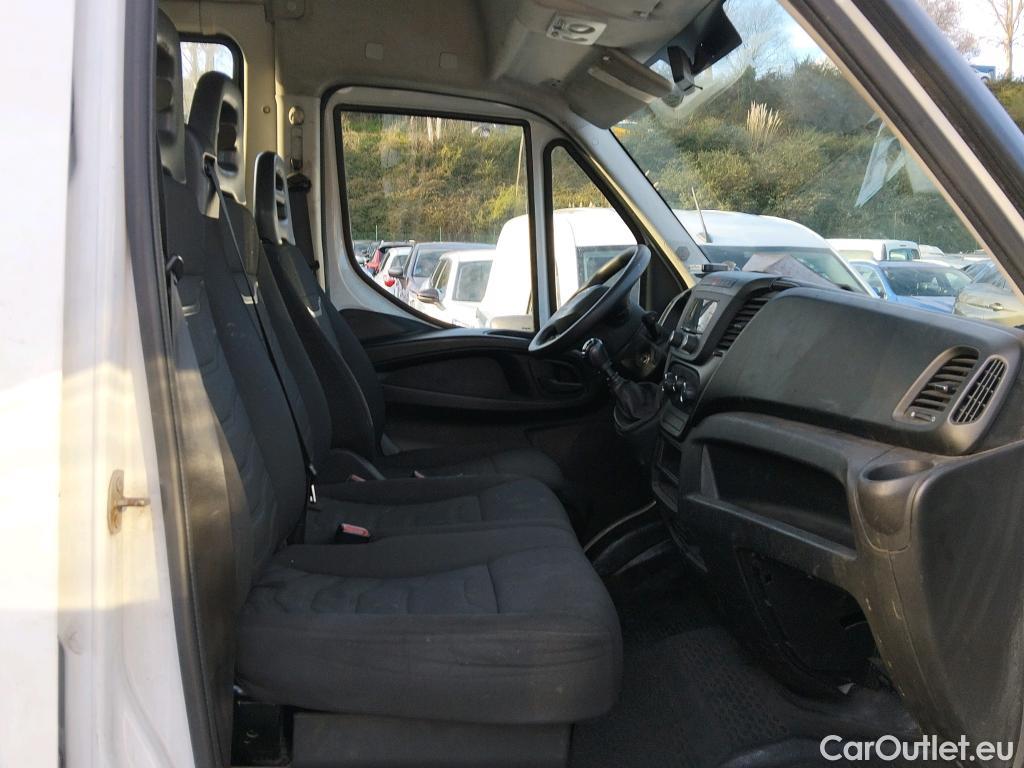  Iveco  Daily IVECO  / 2019 / 4P / combi 35S 14H V 4100/H2 16H M3 #30