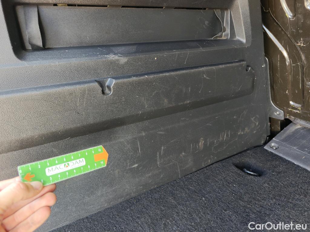  Opel  Combo OPEL  Life / 2018 / 5P / monovolumen compacto 1.5 TD 75kW (100CV) S/S Selective L #11