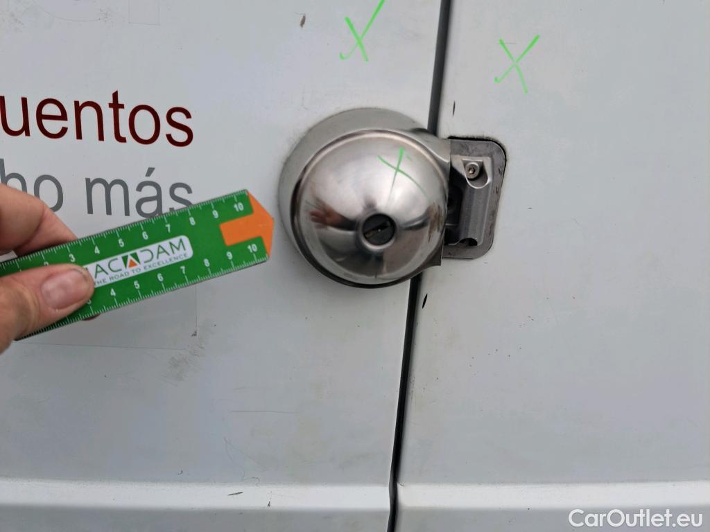  Fiat  Fiorino FIAT  / 2016 / 4P / furgón derivado de turismo Cargo SX N1 1.3 MJet 70 kW (95 CV) #15