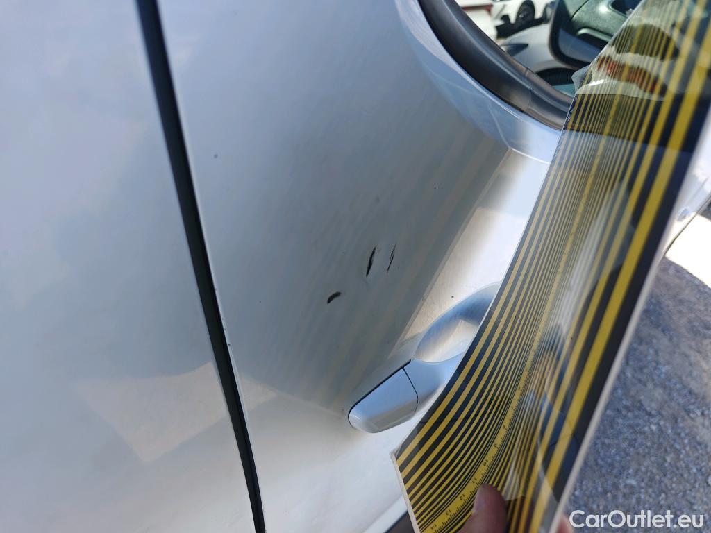  Opel  Combo OPEL  Life / 2018 / 5P / monovolumen compacto 1.5 TD 75kW (100CV) S/S Selective L #27