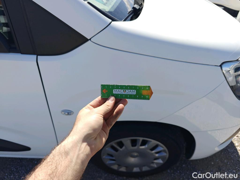  Opel  Combo OPEL  Life / 2018 / 5P / monovolumen compacto 1.5 TD 75kW (100CV) S/S Selective L #71