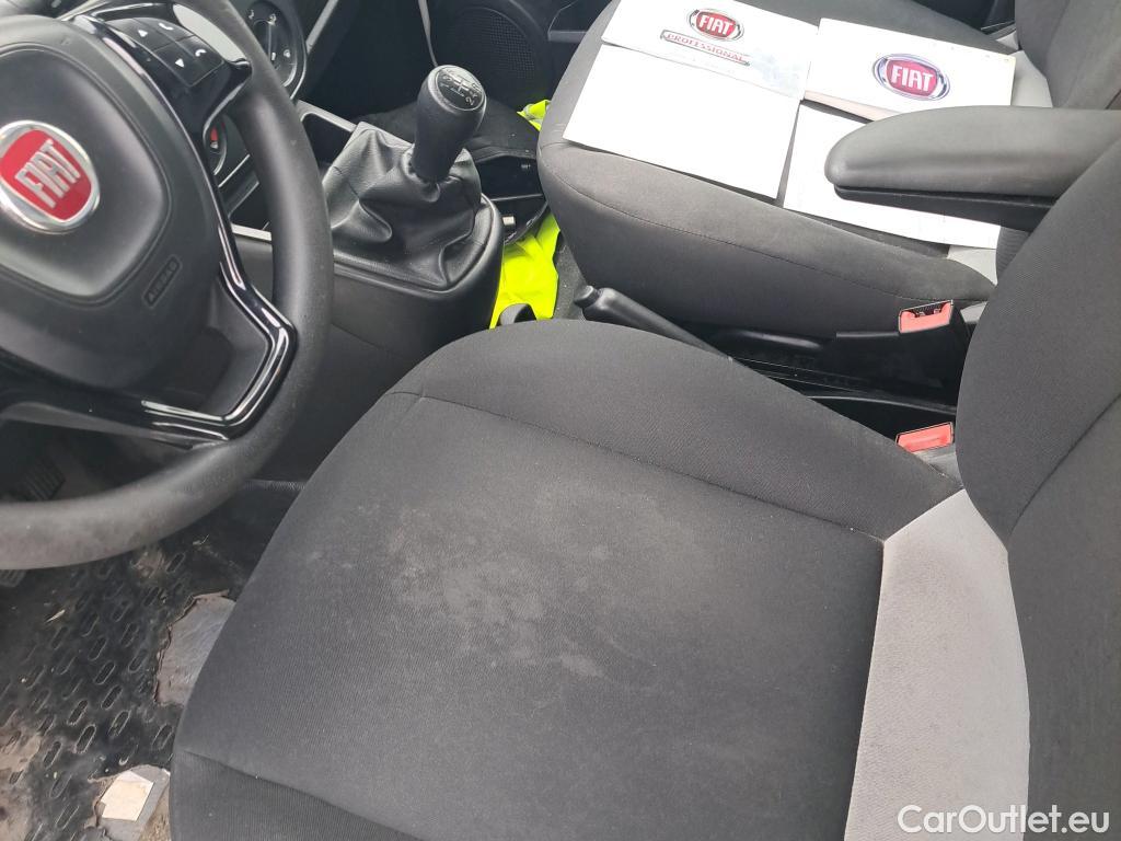  Fiat  Fiorino FIAT  / 2016 / 4P / furgón derivado de turismo Cargo SX N1 1.3 MJet 70 kW (95 CV) #39