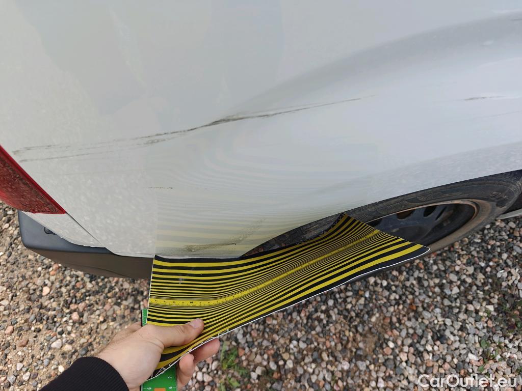  Opel  Combo OPEL  Life / 2018 / 5P / combi 1.5 TD 75kW (100CV) S/S Edition L (IND) #9