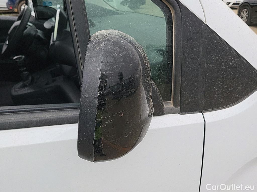  Peugeot  RIFTER PEUGEOT  / 2018 / 5P / monovolumen compacto Active Pack Standard BlueHDi 73kW #31