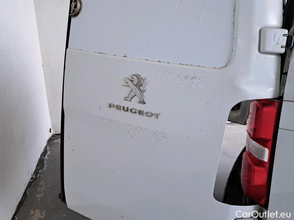  Peugeot  Expert PEUGEOT  / 2016 / 4P / furgón Furgón Pro 1.5 BlueHDi 120 S&S Standard #51