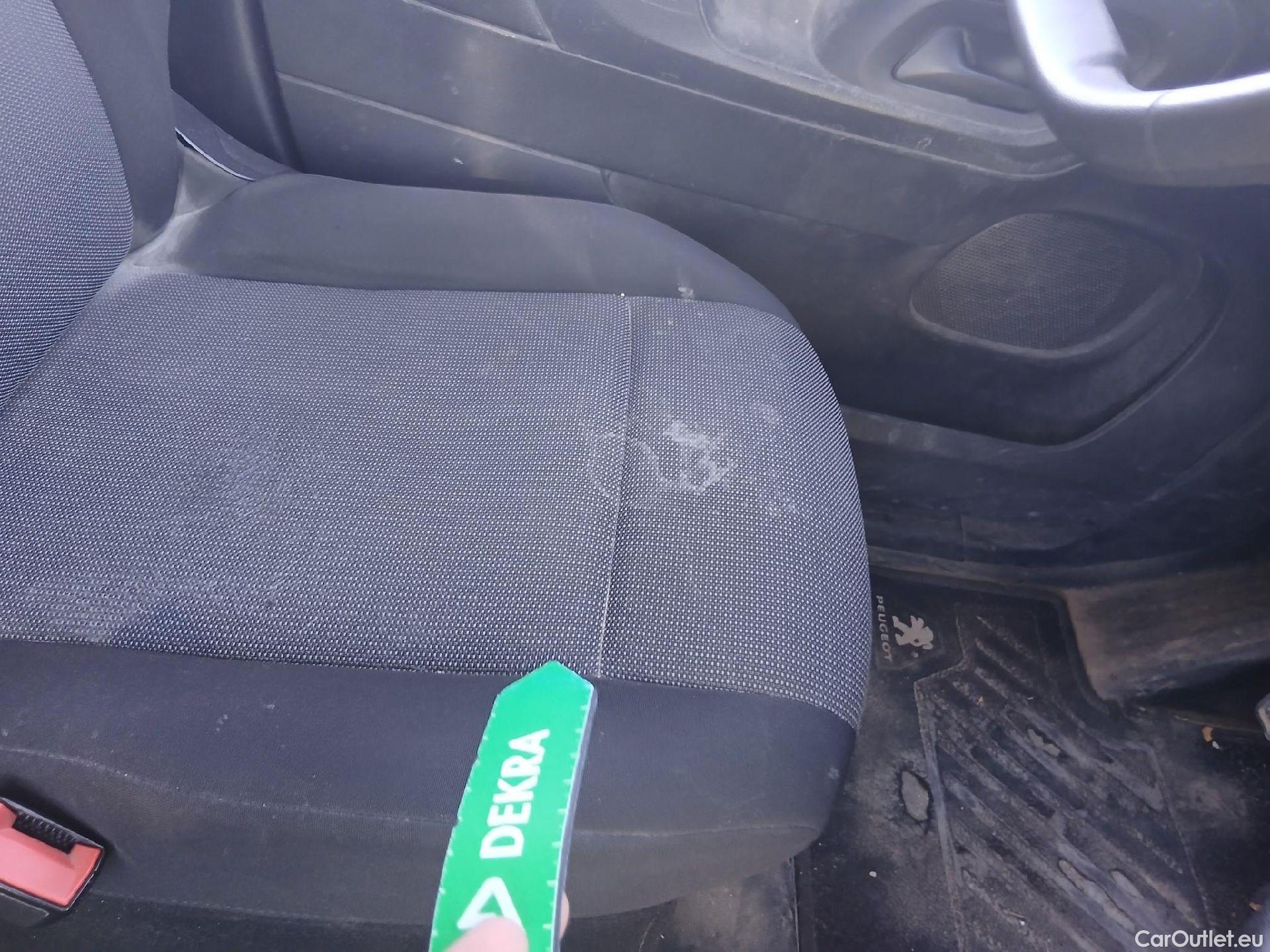  Peugeot  Partner PEUGEOT  / 2018 / 4P / furgón derivado de turismo Premium Standard 600kg BlueHDi 73kW (AC) #37