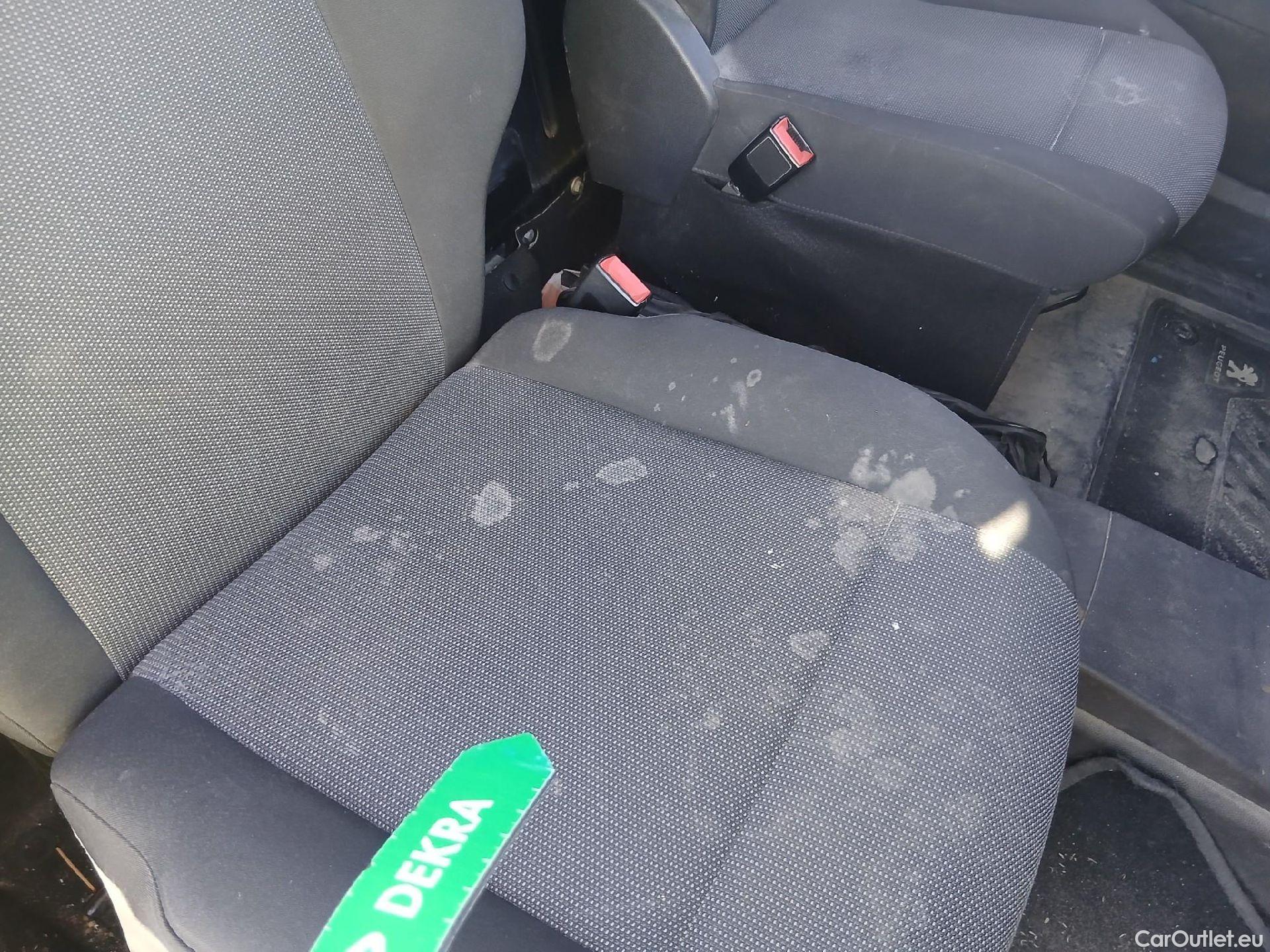  Peugeot  Partner PEUGEOT  / 2018 / 4P / furgón derivado de turismo Premium Standard 600kg BlueHDi 73kW (AC) #38