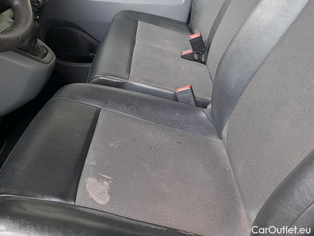  Peugeot  Expert PEUGEOT  / 2016 / 4P / furgón Furgón Pro 1.5 BlueHDi 120 S&S Standard #56