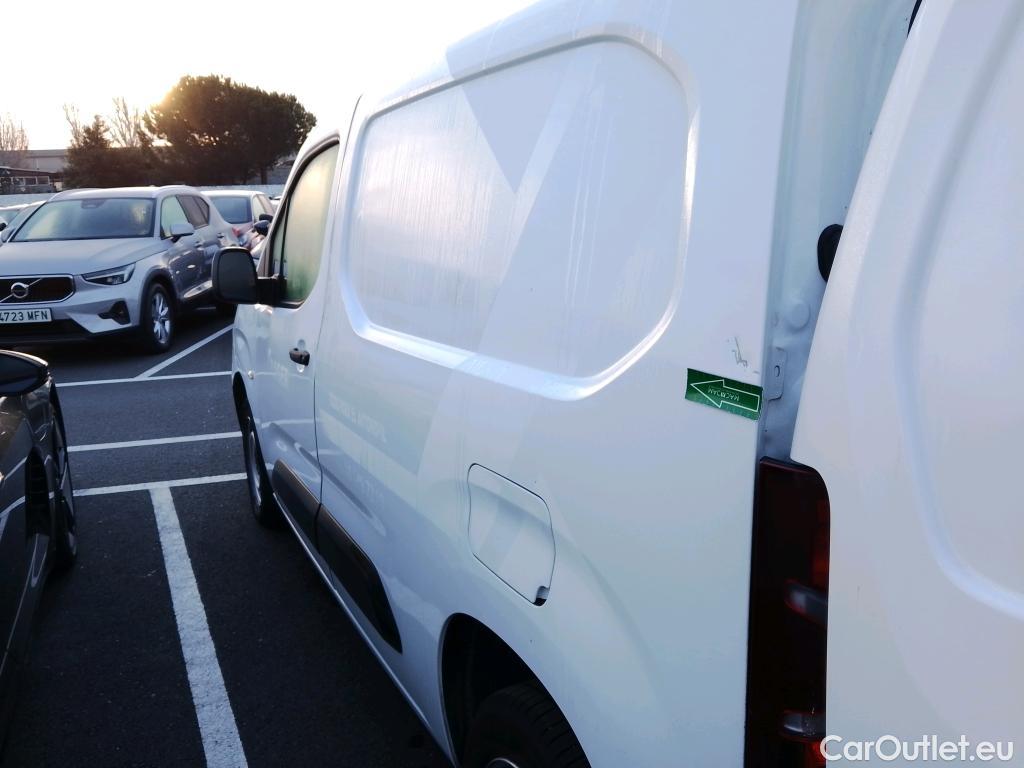  Peugeot  Partner PEUGEOT  / 2018 / 3P / furgón derivado de turismo Pro Standard 600kg BlueHDi 73kW (AC) #9