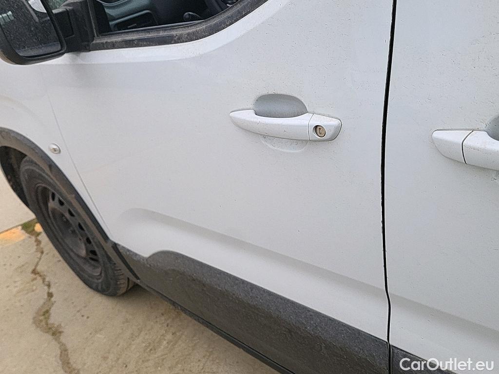  Peugeot  RIFTER PEUGEOT  / 2018 / 5P / monovolumen compacto Active Pack Standard BlueHDi 73kW #3