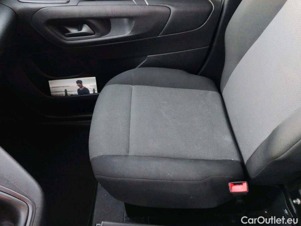  Peugeot  Partner PEUGEOT  / 2018 / 3P / furgón derivado de turismo Pro Standard 600kg BlueHDi 73kW (AC) #28