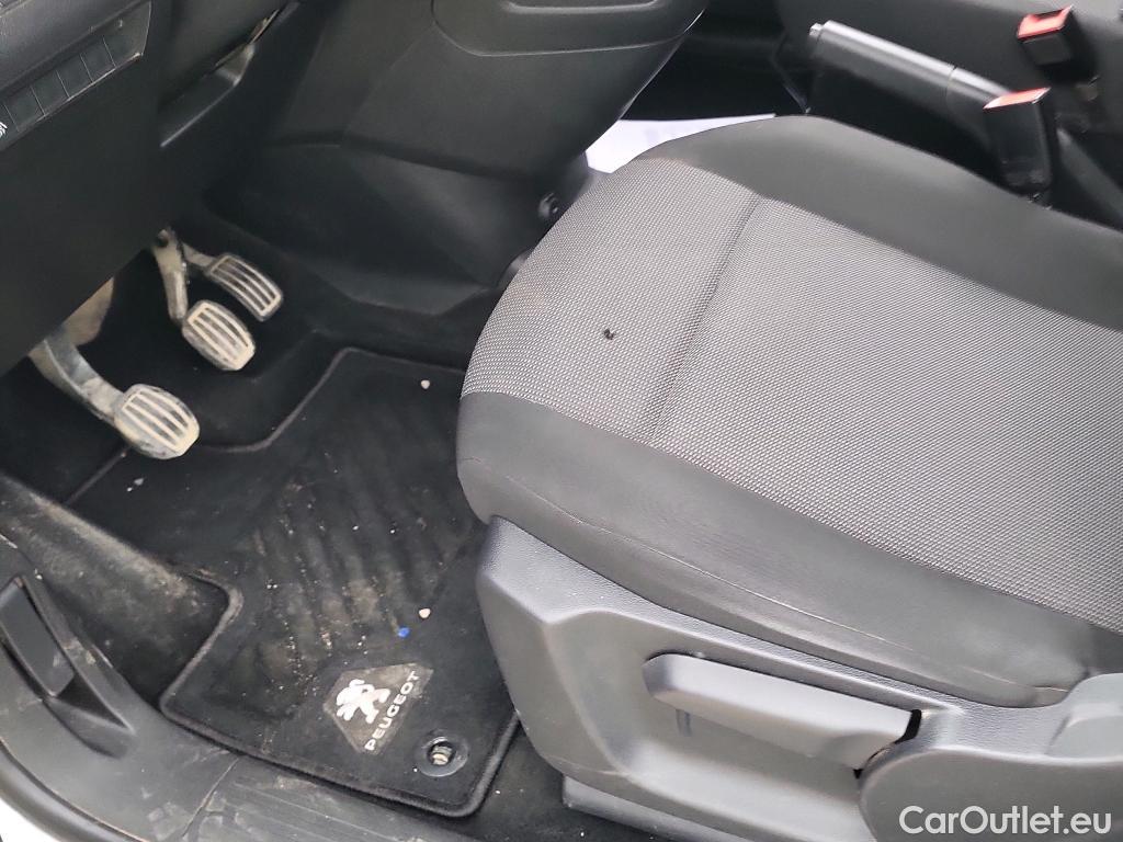  Peugeot  RIFTER PEUGEOT  / 2018 / 5P / monovolumen compacto Active Pack Standard BlueHDi 73kW #37