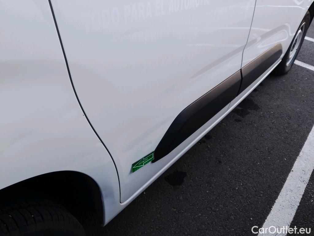  Peugeot  Partner PEUGEOT  / 2018 / 3P / furgón derivado de turismo Pro Standard 600kg BlueHDi 73kW (AC) #31