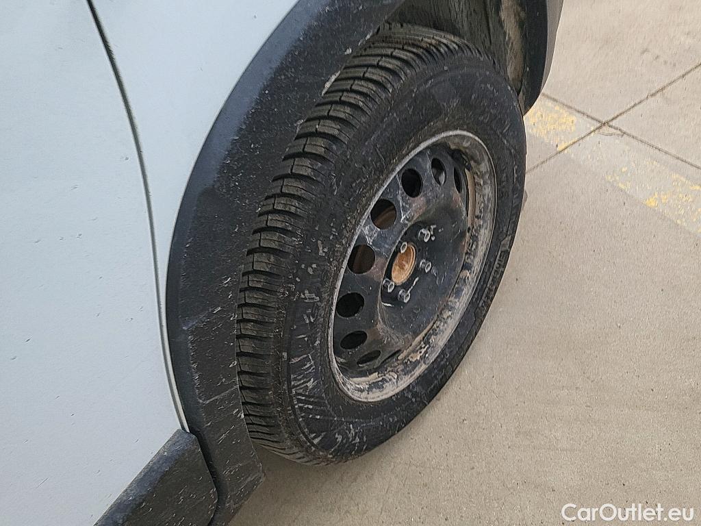  Peugeot  RIFTER PEUGEOT  / 2018 / 5P / monovolumen compacto Active Pack Standard BlueHDi 73kW #23