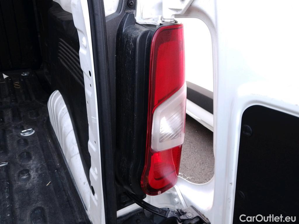  Peugeot  Partner PEUGEOT  / 2018 / 3P / furgón derivado de turismo Pro Standard 600kg BlueHDi 73kW (AC) #12