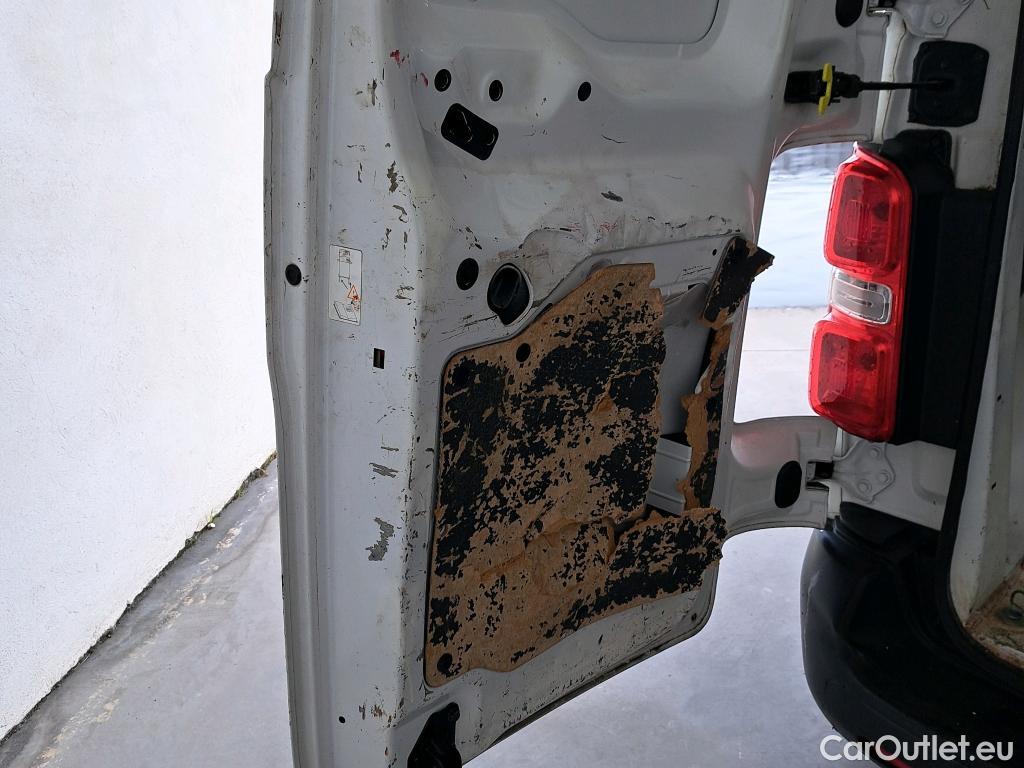  Peugeot  Expert PEUGEOT  / 2016 / 4P / furgón Furgón Pro 1.5 BlueHDi 120 S&S Standard #72