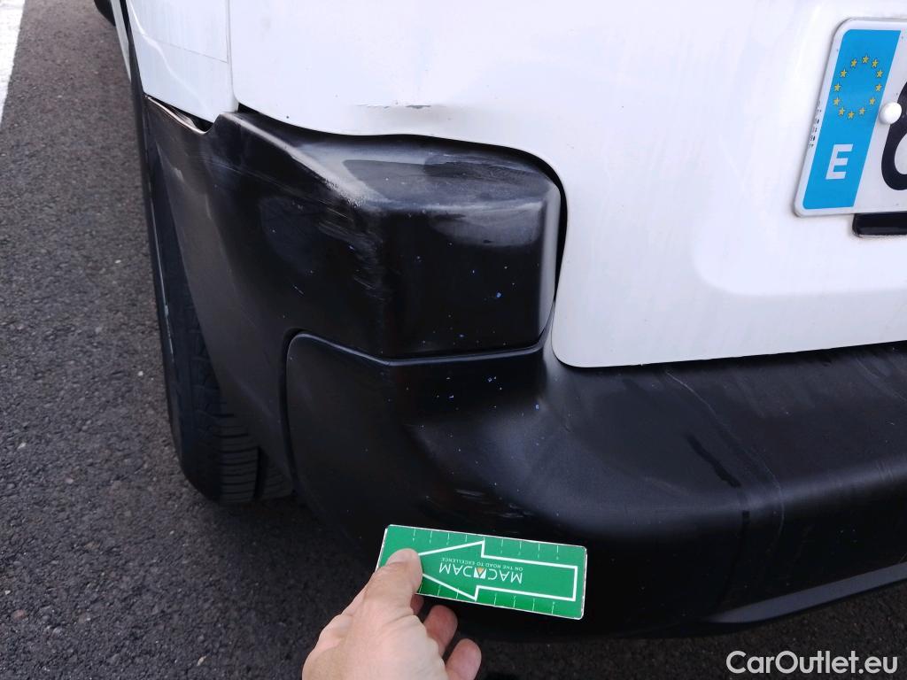  Peugeot  Partner PEUGEOT  / 2018 / 3P / furgón derivado de turismo Pro Standard 600kg BlueHDi 73kW (AC) #30