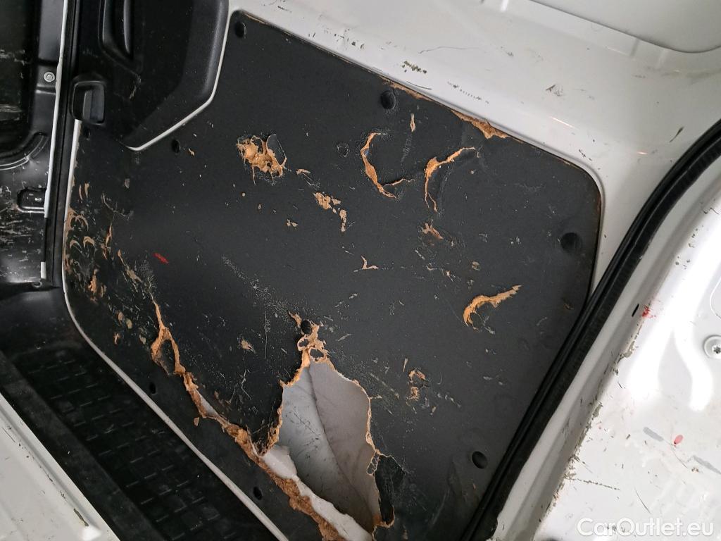  Peugeot  Expert PEUGEOT  / 2016 / 4P / furgón Furgón Pro 1.5 BlueHDi 120 S&S Standard #62